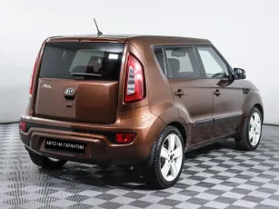Kia  3