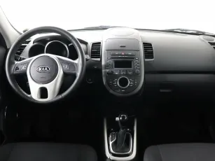 Kia  7