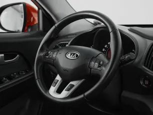 Kia  11