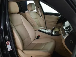 BMW  7