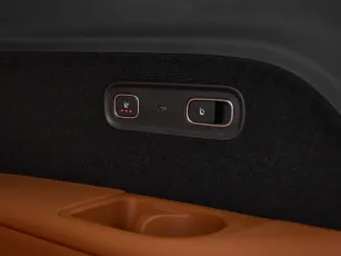 Li Auto (Lixiang)  24