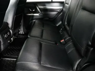 Mitsubishi  8