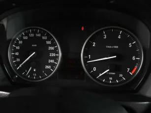 BMW  9
