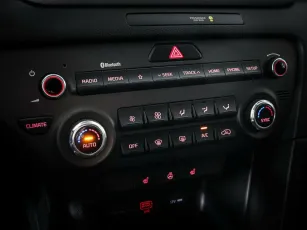 Kia  12