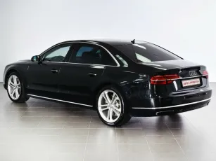 Audi  3