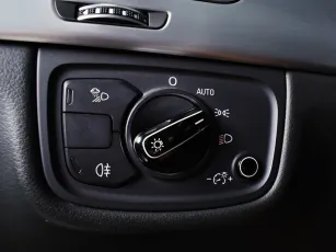 Audi  9