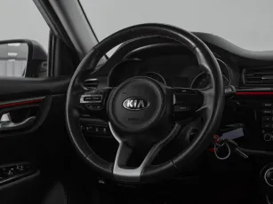 Kia  10