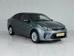 Kia  3