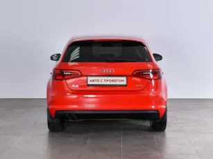 Audi  5