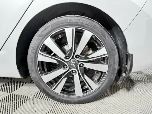 Hyundai  6