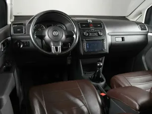 Volkswagen  6