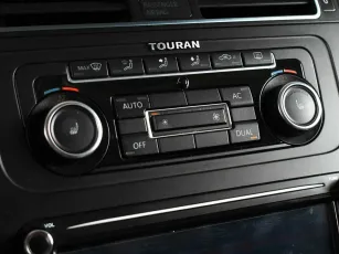Volkswagen  8