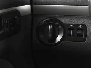 Volkswagen  9