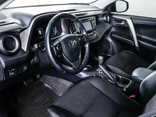 Toyota  13