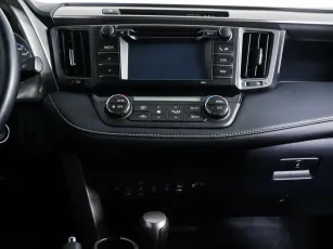 Toyota  15