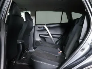 Toyota  19