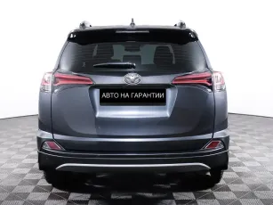 Toyota  6