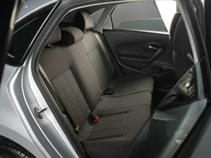 Volkswagen  9