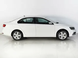 Volkswagen  4