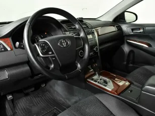 Toyota  11