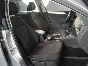 Volkswagen  6