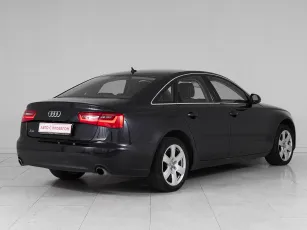 Audi  6