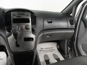 Hyundai  9