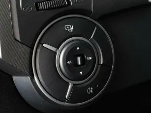 SsangYong  9
