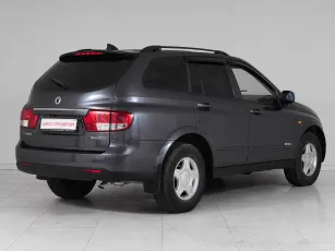SsangYong  6