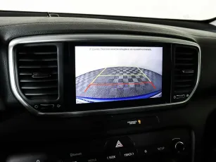 Kia  11