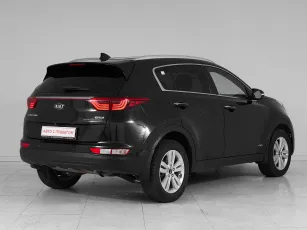 Kia  6
