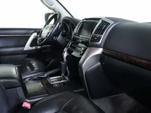 Toyota  9