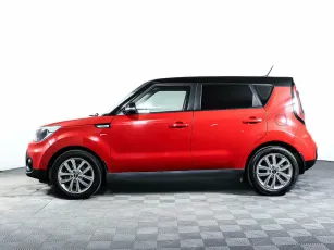 Kia  3