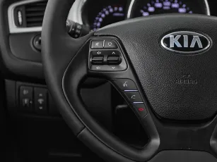 Kia  11