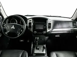 Mitsubishi  9