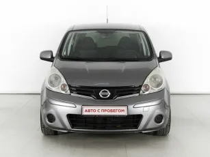Nissan  2