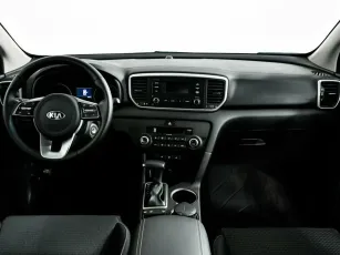 Kia  10