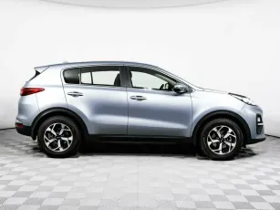 Kia  4
