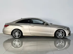 Mercedes-Benz  4