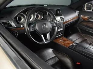 Mercedes-Benz  6