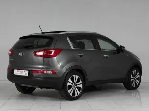 Kia  6