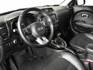 Kia  11
