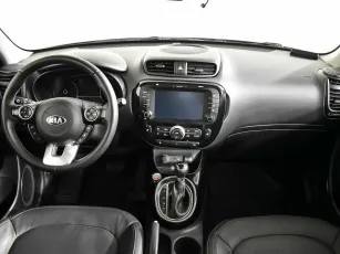 Kia  12