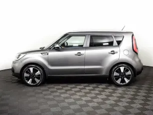 Kia  3