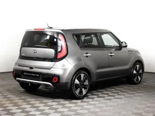 Kia  5
