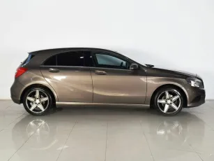 Mercedes-Benz  4