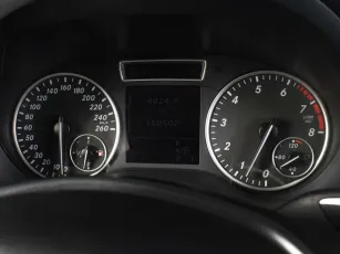 Mercedes-Benz  11