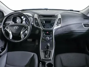 Hyundai  11