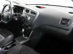 Kia  6