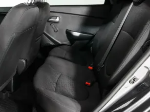 Kia  10